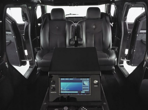 Knight XV Fully Armored SUV_5